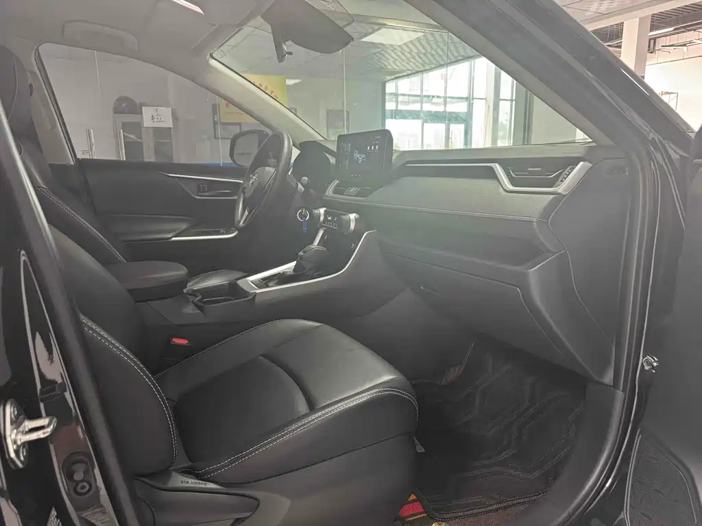 TOYOTA RAV4 RONGFANG 2022