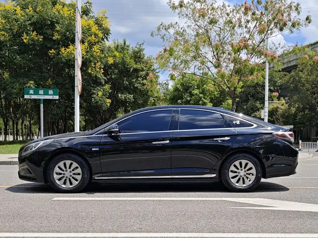 HYUNDAI SONATA 2016