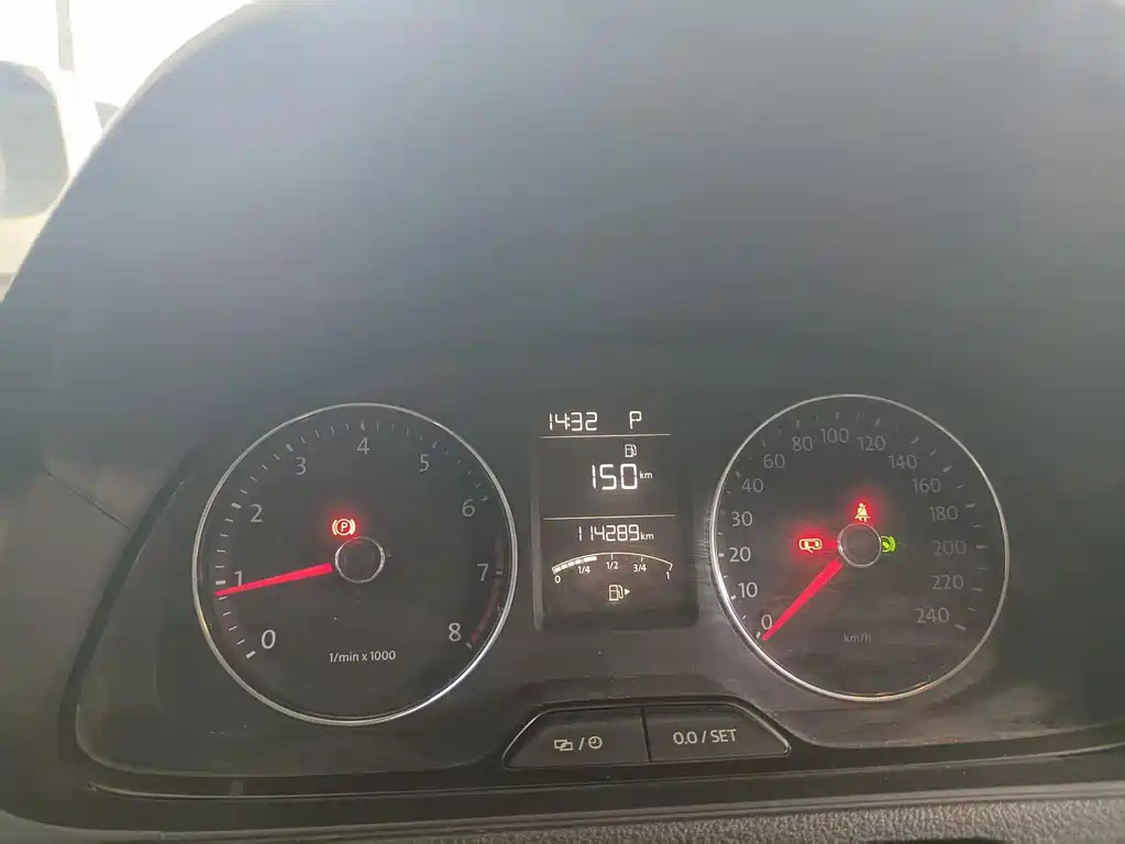 VOLKSWAGEN LAVIDA 2013