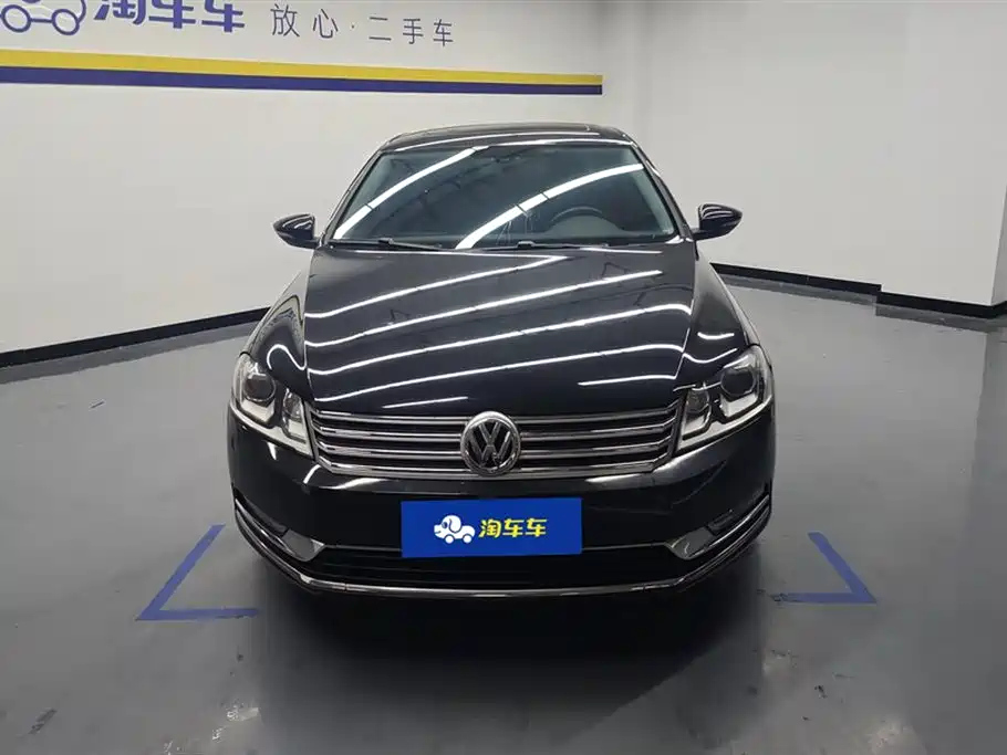 VOLKSWAGEN MAGOTAN 2016