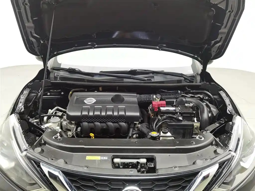 NISSAN SYLPHY 2019