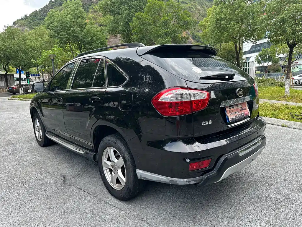 BYD S6 2014