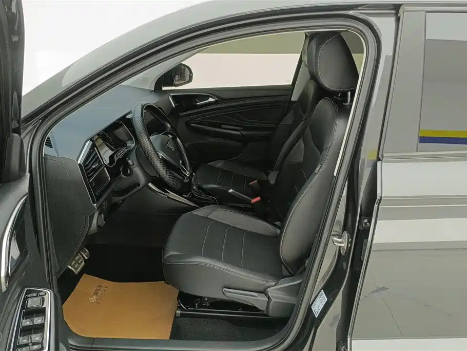 JETTA VS7 2021