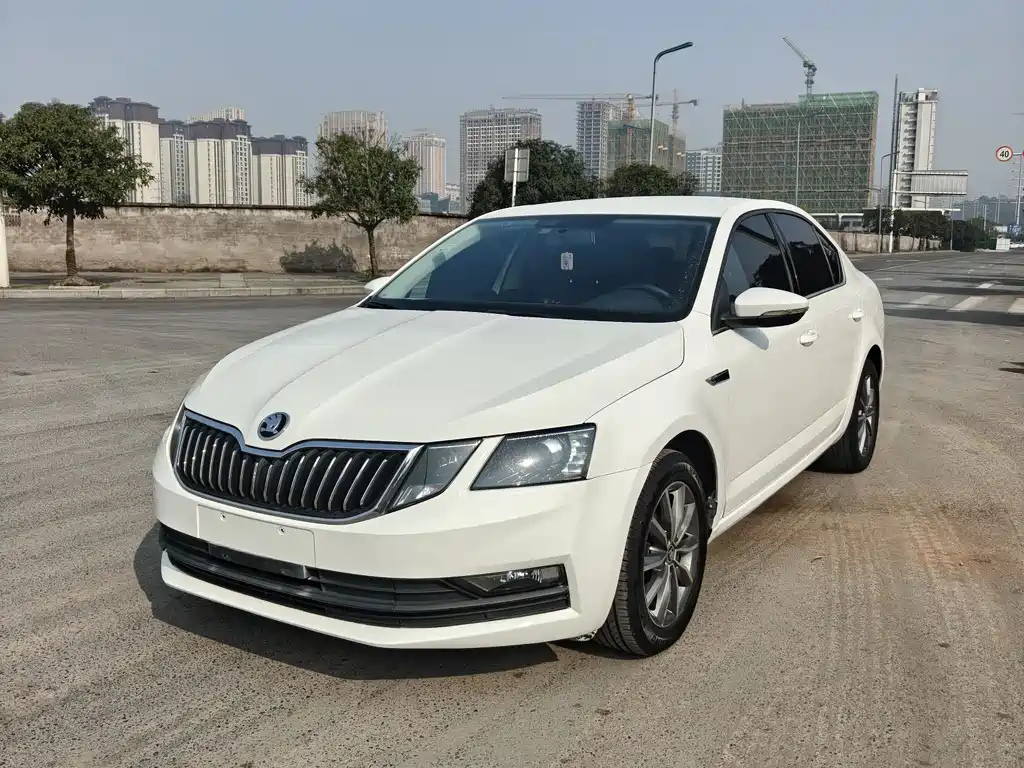 SKODA OCTAVIA 2019