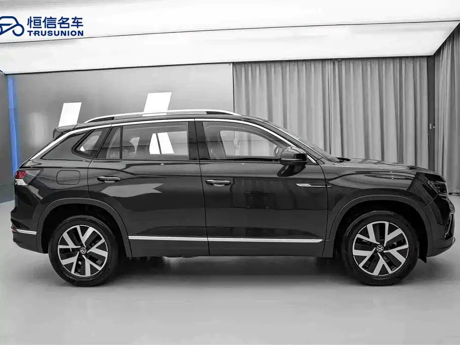 VOLKSWAGEN TAYRON 2025