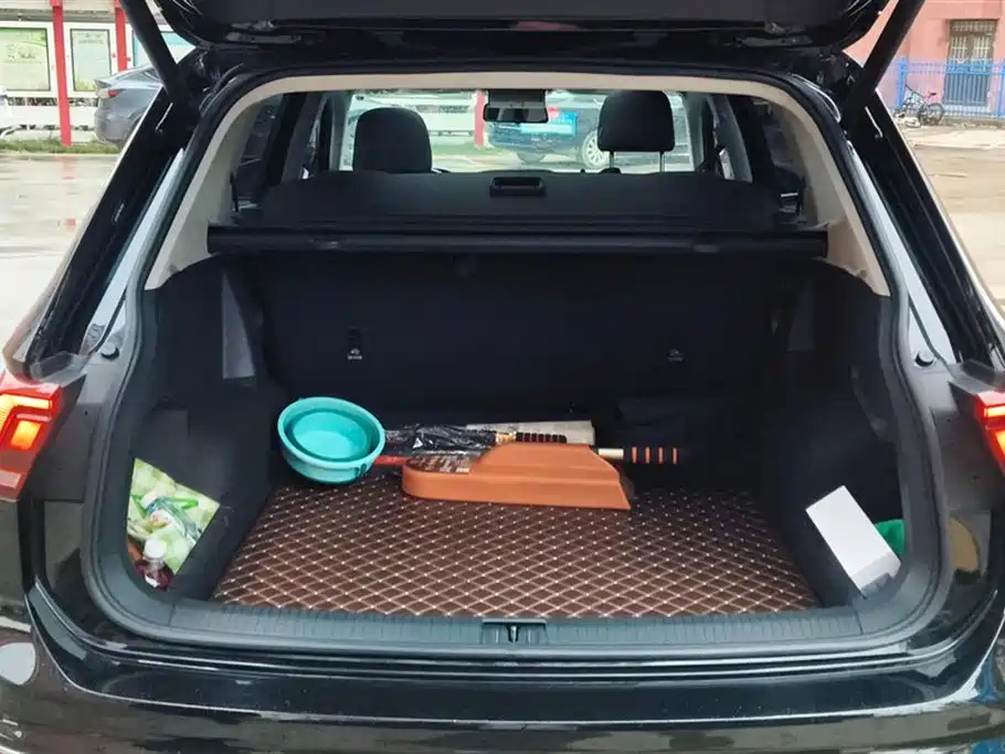 VOLKSWAGEN TIGUAN L 2024