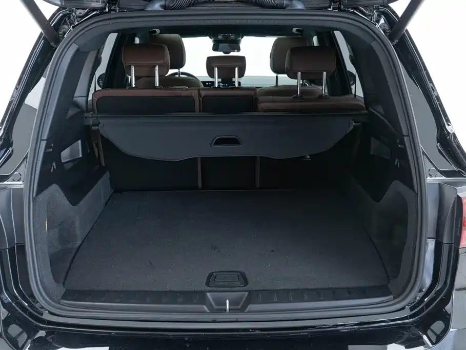 MERCEDES BENZ GLB 2024