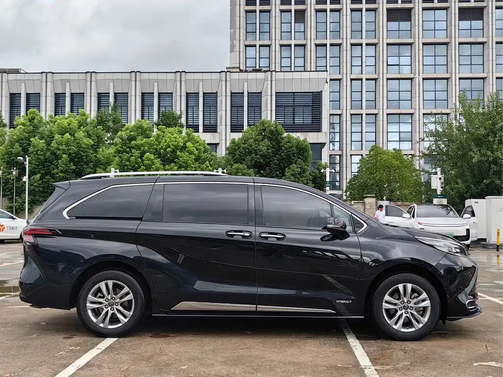 TOYOTA SIENNA SIENNA 2021