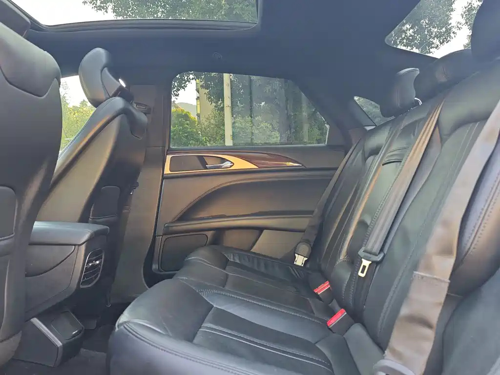 LINCOLN MKZ 2018