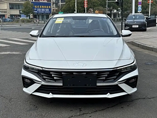 Заказать HYUNDAI ELANTRA