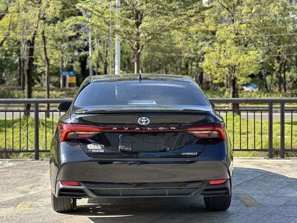 TOYOTA AVALON 2022