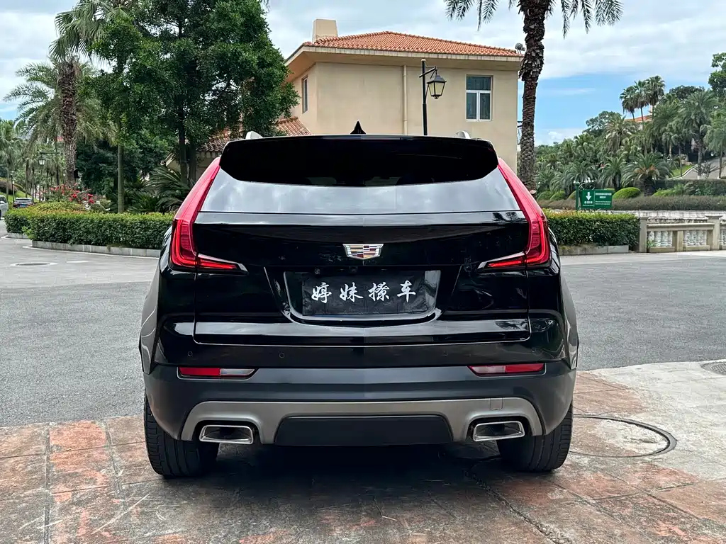 CADILLAC XT4 2021