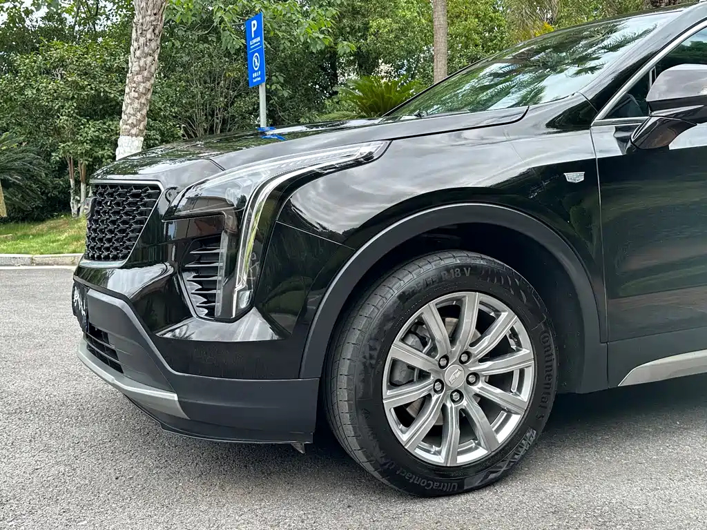 CADILLAC XT4 2021