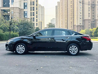 NISSAN TEANA 2018