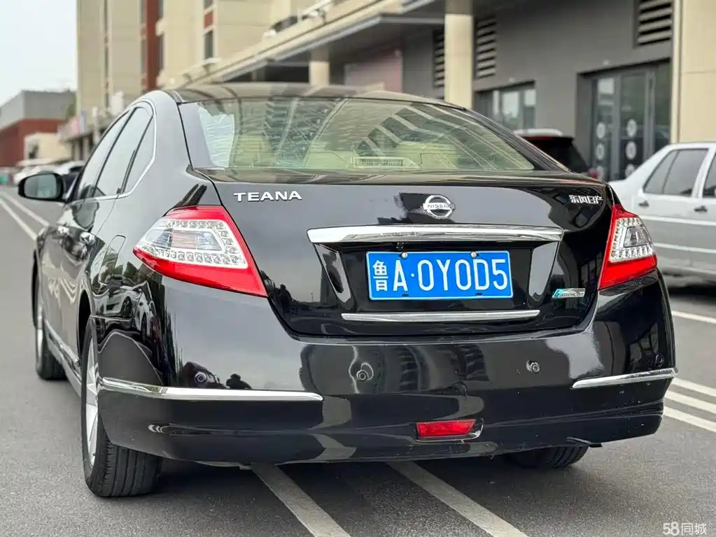 NISSAN TEANA 2012
