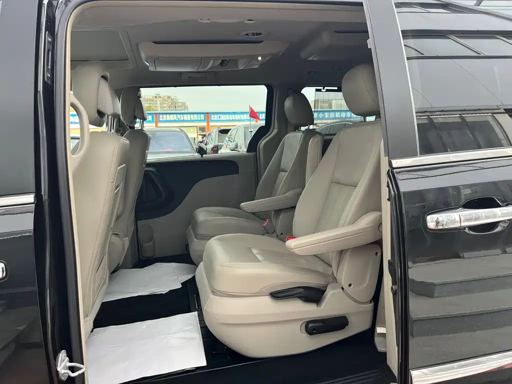 CHRYSLER BIG 捷龙 IMPORT 2016