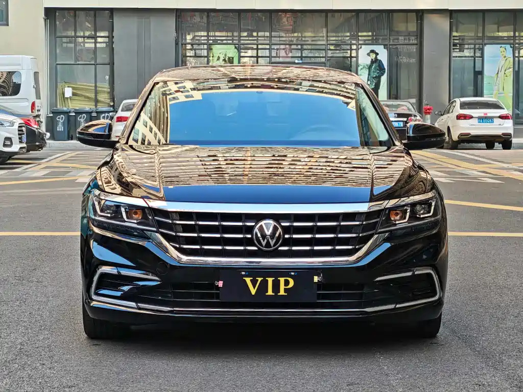 VOLKSWAGEN PASSAT 2021