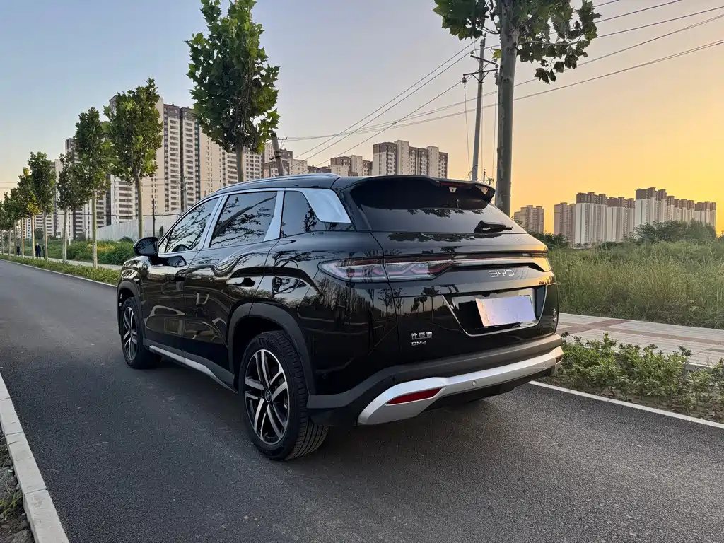 BYD SONG L DM-I 2025