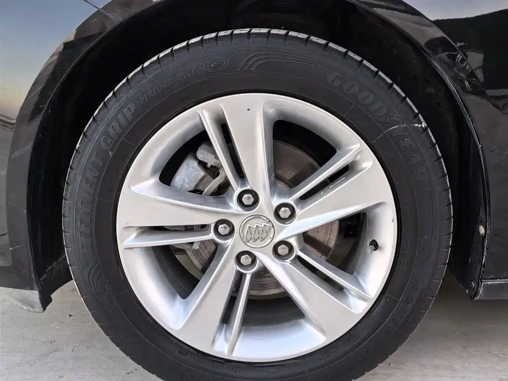BUICK REGAL 2019