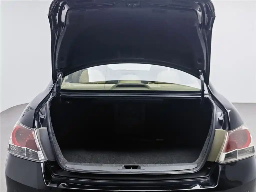 HONDA ACCORD 2010