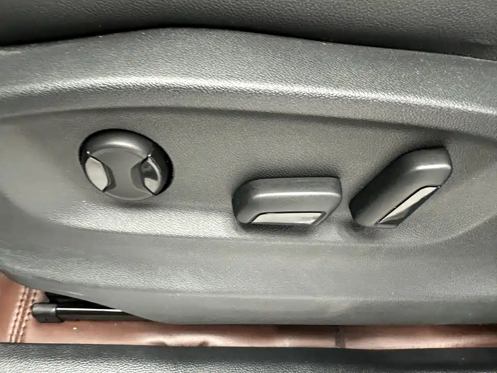 VOLKSWAGEN TIGUAN L 2021