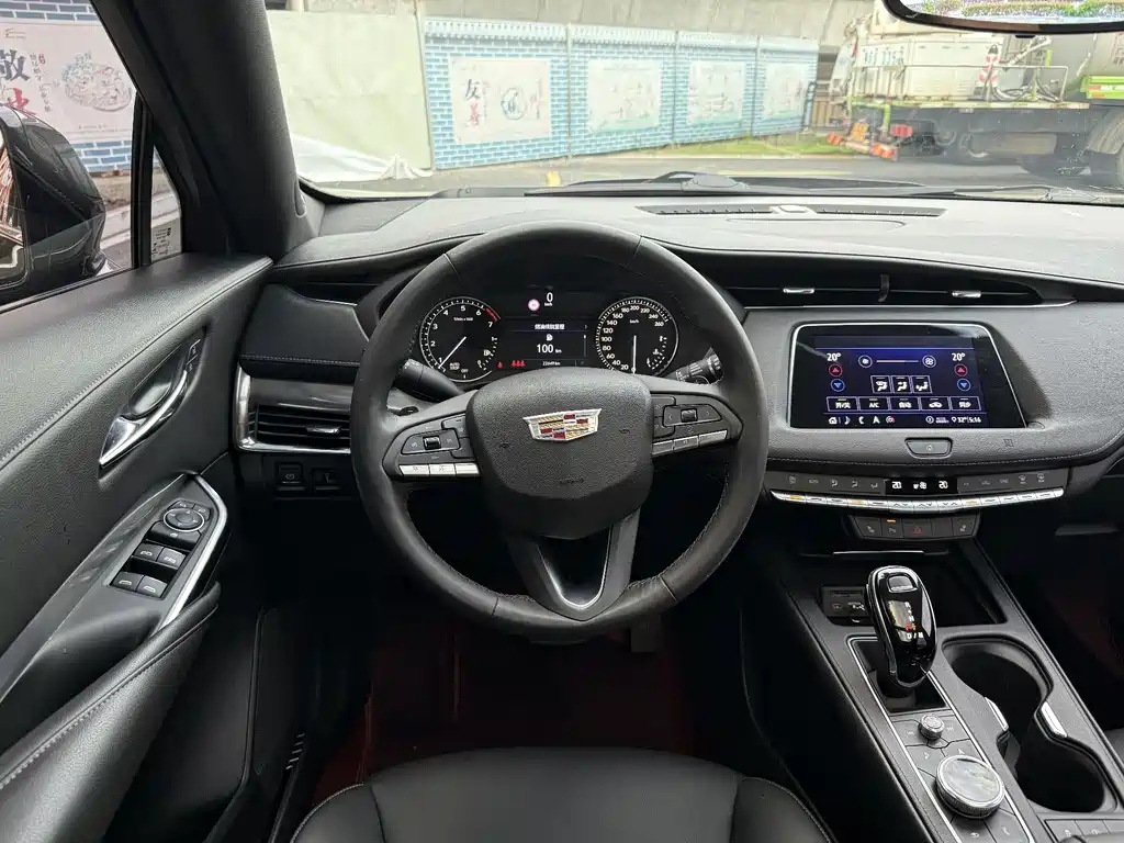 CADILLAC XT4 2020