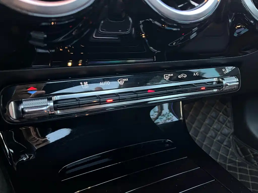 MERCEDES BENZ A-CLASS 2019