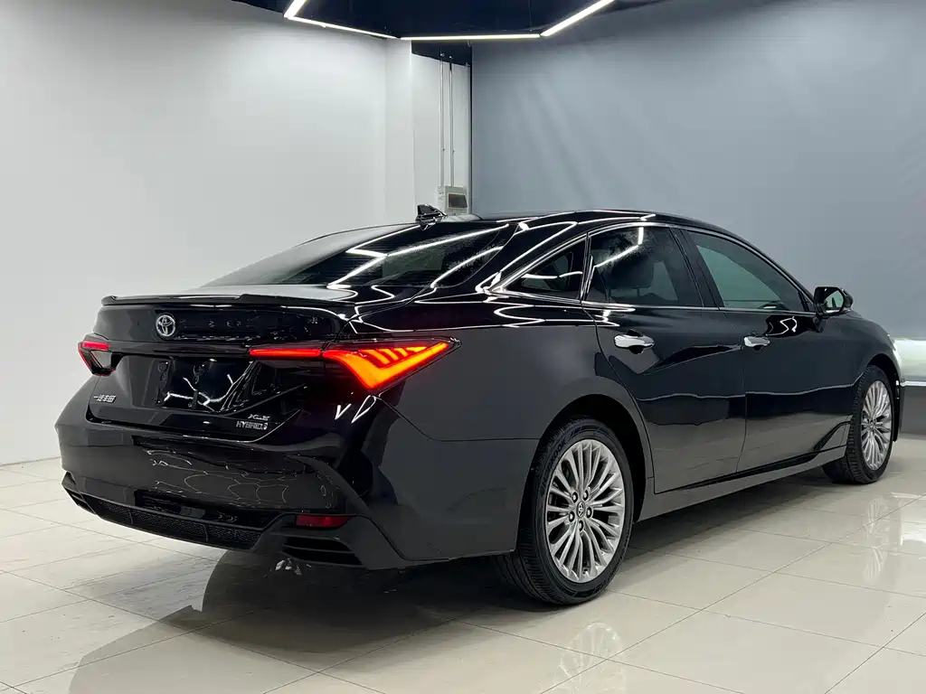 TOYOTA AVALON 2021