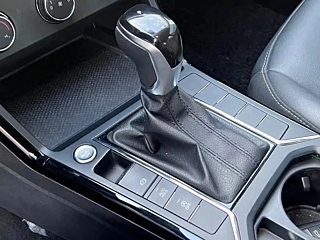 VOLKSWAGEN PASSAT  2022 YEAR 280TSI BUSINESS EDITION 2022
