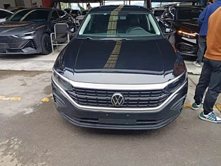 VOLKSWAGEN PASSAT 2022