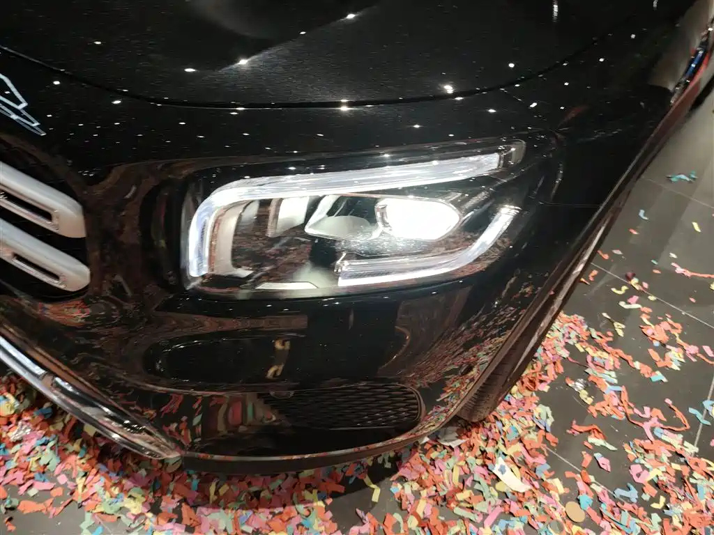 MERCEDES BENZ GLB 2022