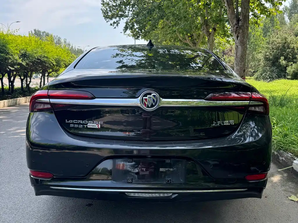 BUICK LACROSSE 2021