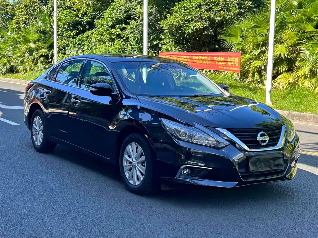 NISSAN TEANA 2018