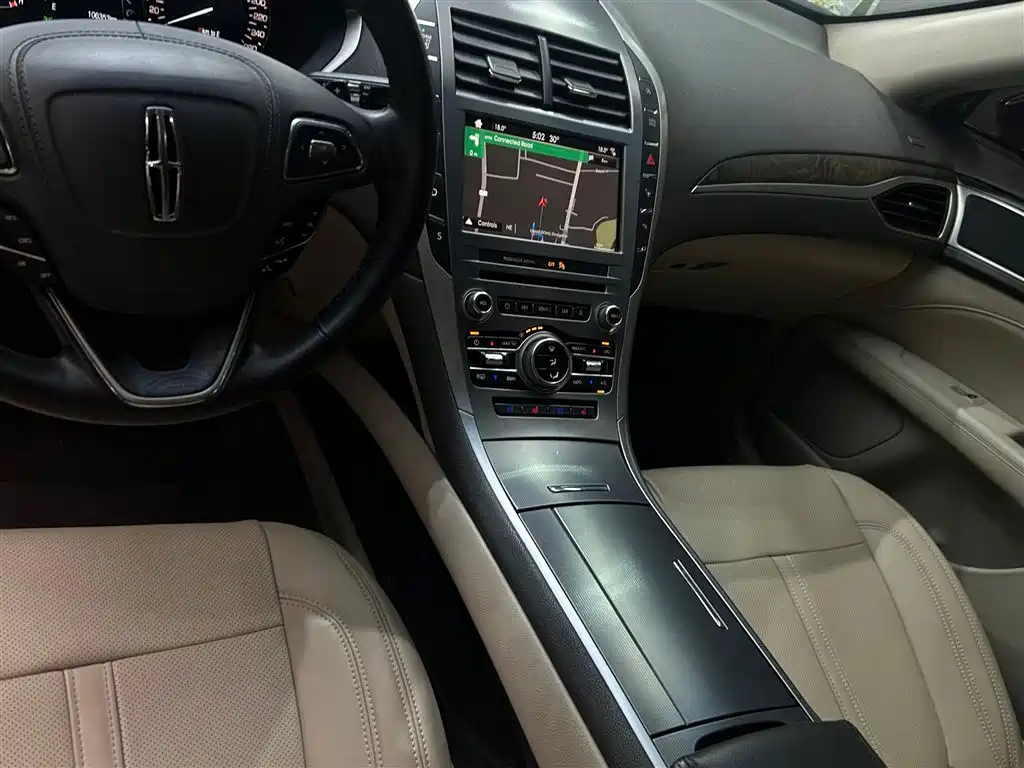 LINCOLN MKZ 2017