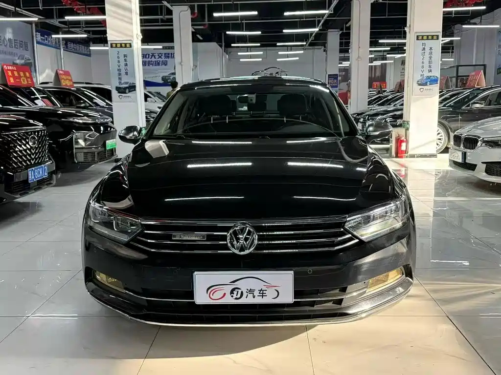 VOLKSWAGEN MAGOTAN 2018
