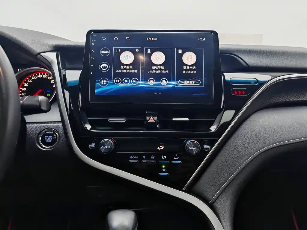 TOYOTA CAMRY 2021