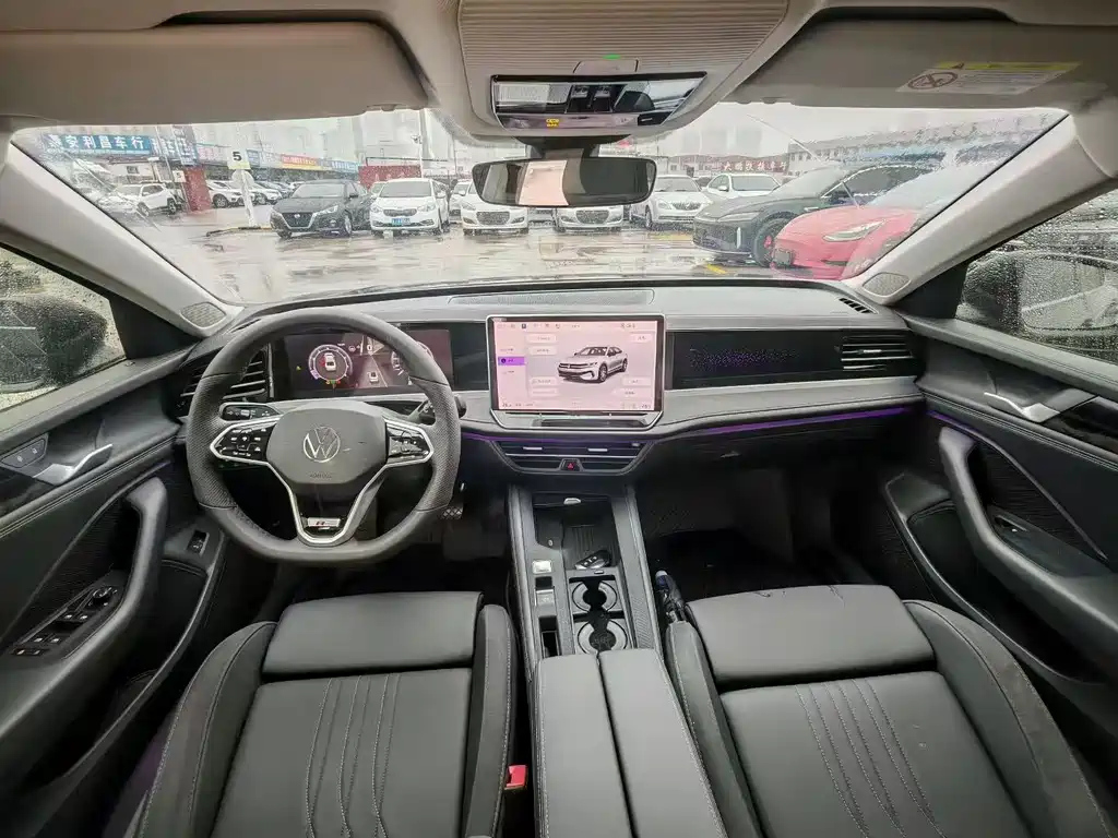 VOLKSWAGEN MAGOTAN 2025