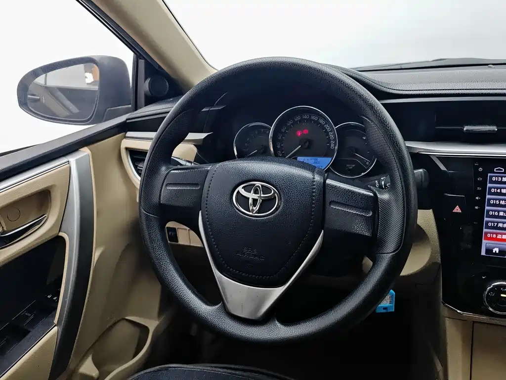 TOYOTA COROLLA 2014