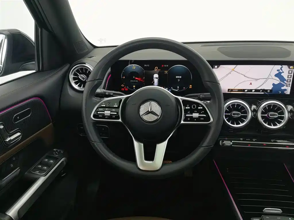 MERCEDES BENZ GLB 2022
