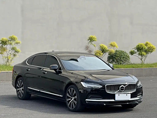 VOLVO S90 2023