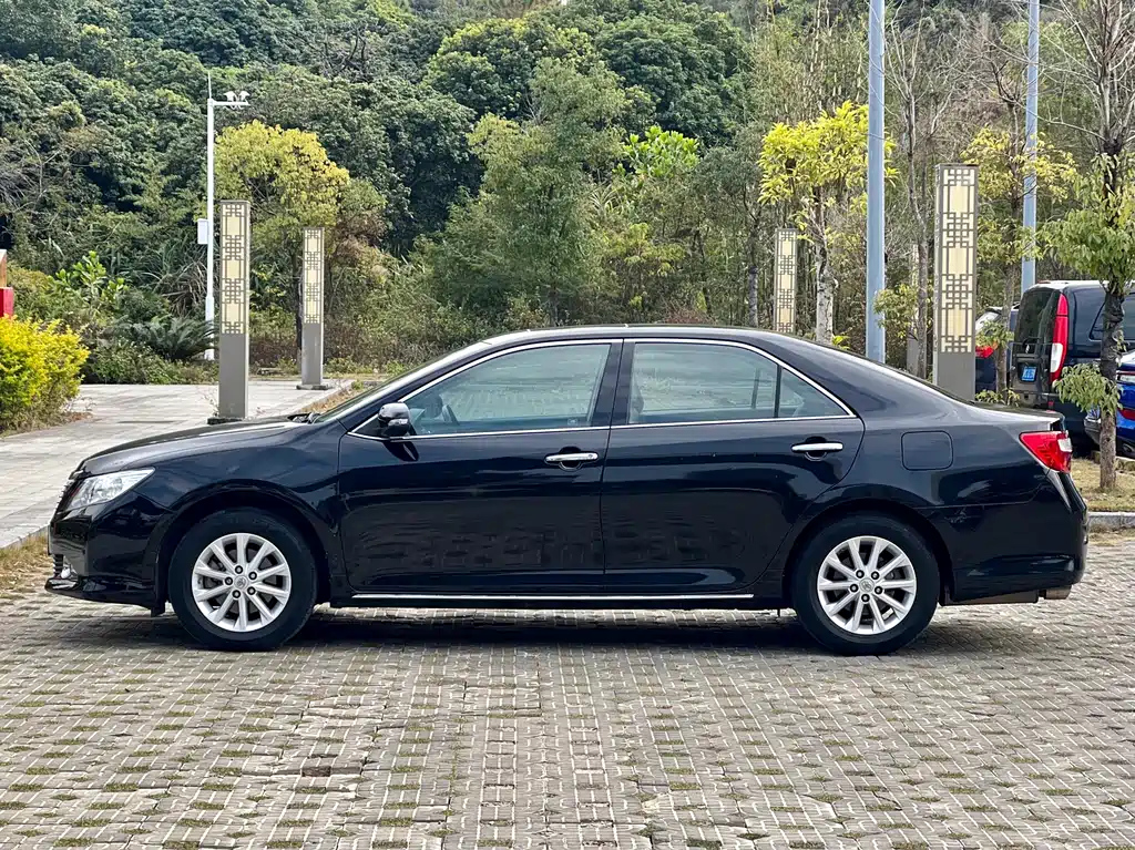 TOYOTA CAMRY 2013