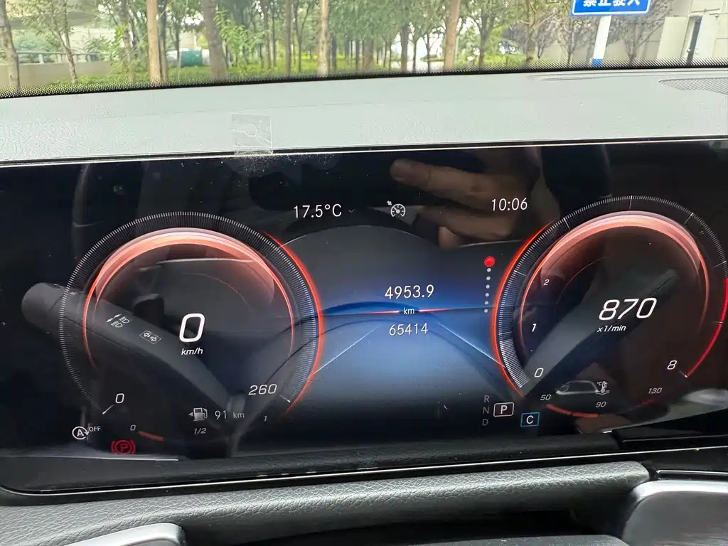 MERCEDES BENZ GLB 2021