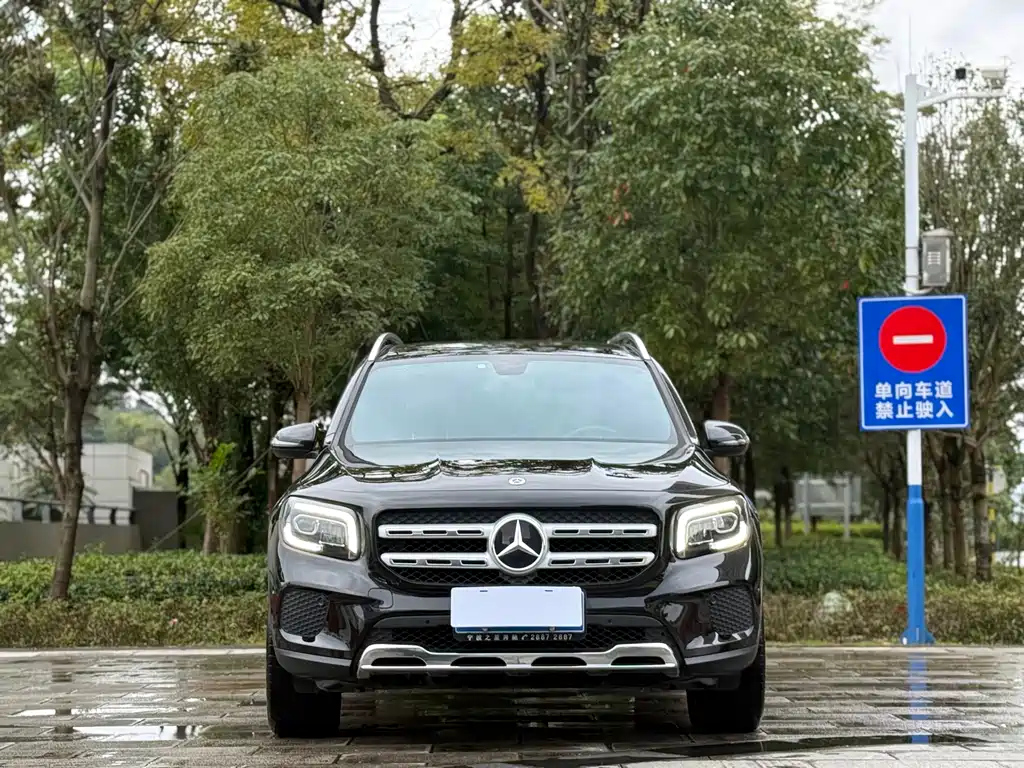 MERCEDES BENZ GLB 2021
