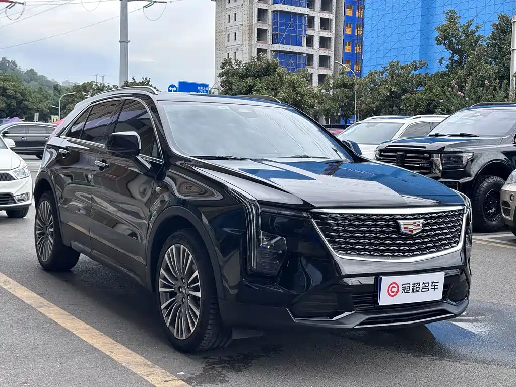 CADILLAC XT4 2024