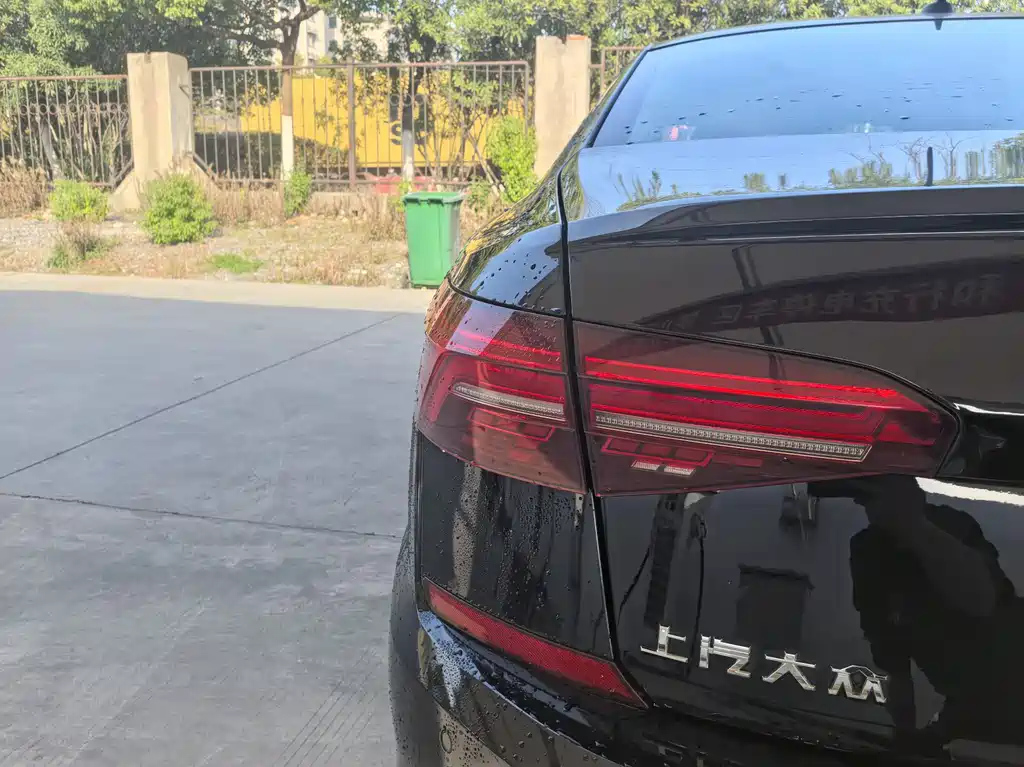 VOLKSWAGEN PASSAT 2019