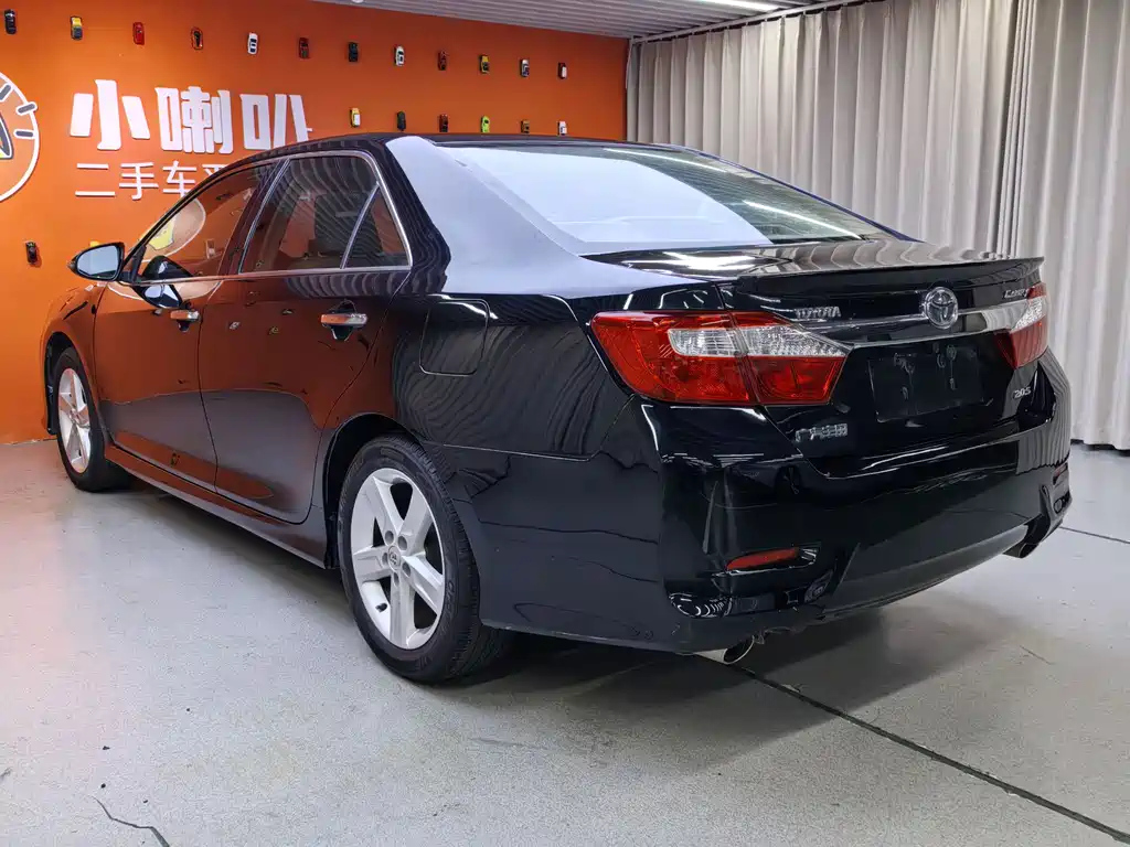 TOYOTA CAMRY 2012