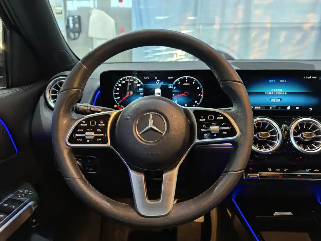 MERCEDES BENZ GLB 2022
