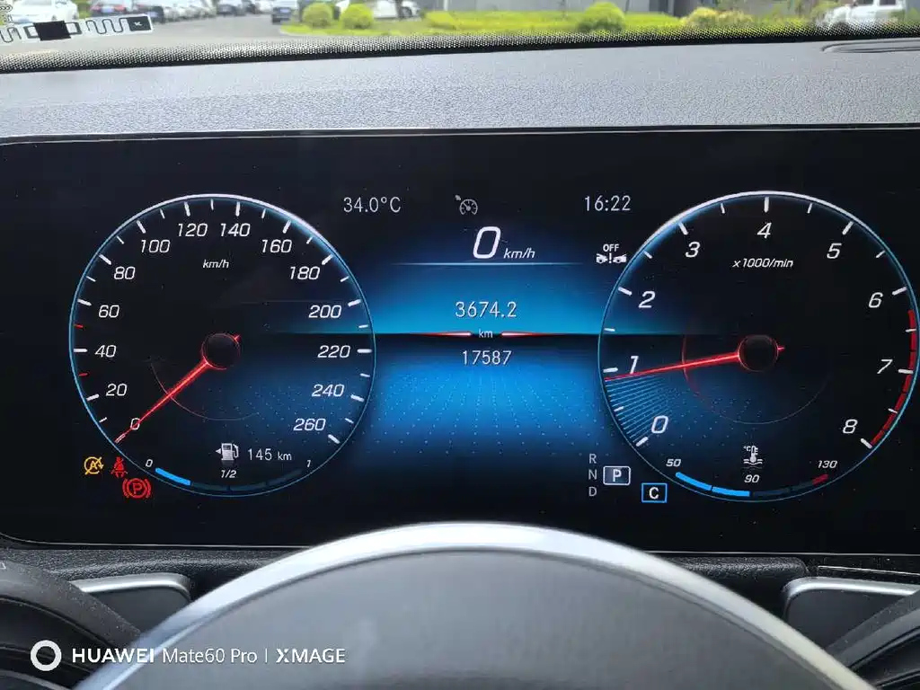 MERCEDES BENZ GLB 2022