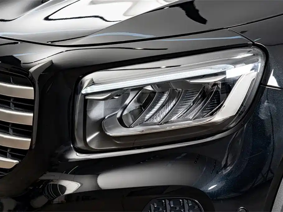MERCEDES BENZ GLB 2024