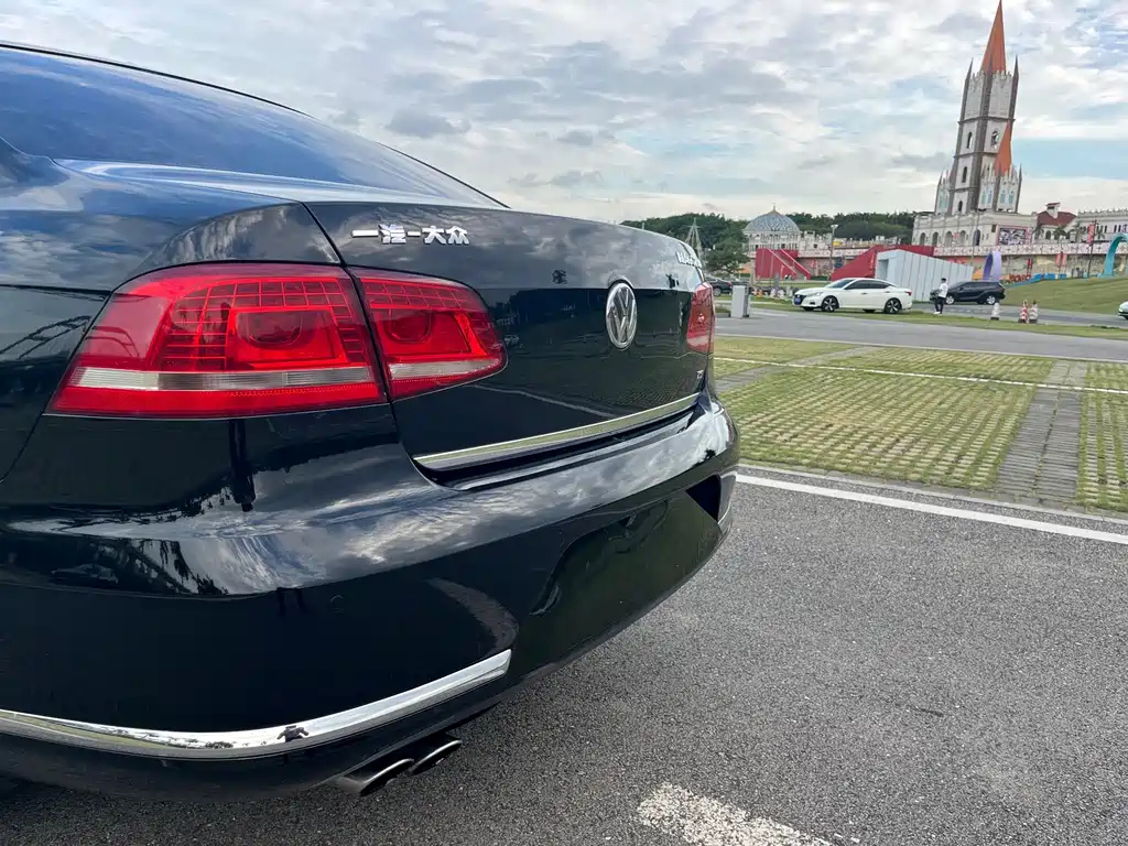 VOLKSWAGEN MAGOTAN 2015